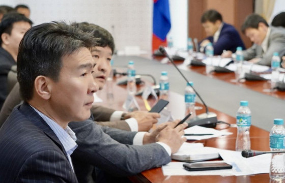 Хил дамнасан боомтуудын төмөр замын ажлыг эрчимжүүлж байна