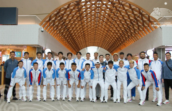  “Ханжоу-2022” Азийн наадамд оролцох хөл бөмбөгчид Хятадыг зорилоо