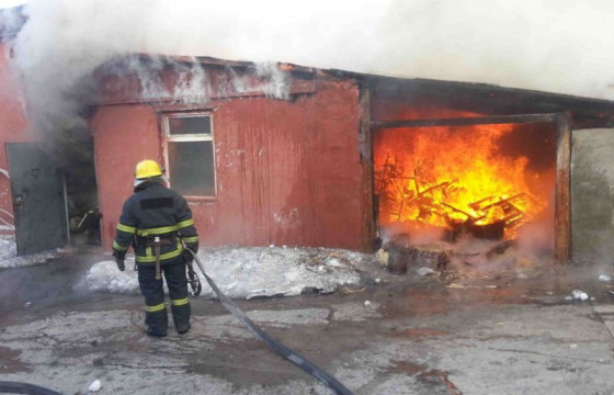 Гал түймрээс гурван иргэний амийг аварчээ