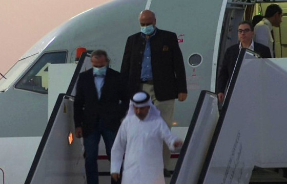 АНУ Иранд хоригдож байсан таван иргэнээ зургаан тэрбум ам.долларын гэрээ байгуулж суллажээ