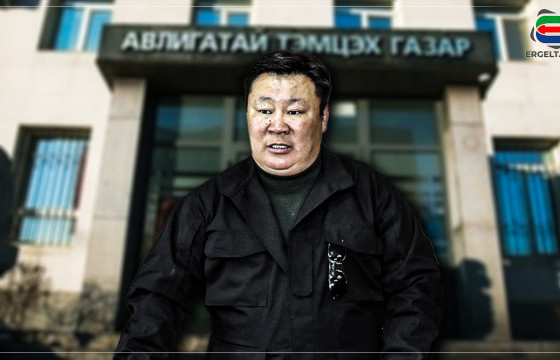 ХОВД АЙМГИЙН ЗАСАГ ДАРГА АСАН Б.ДҮГЭРЖАВЫГ ТЕНДЕР ТОНОЖ, ГАЗРЫН НАЙМАА ЦЭЦЭГЛҮҮЛЖ, УЛСЫН ХӨРӨНГИЙГ ЗАВШСАН ҮНДЭСЛЭЛЭЭР ЯЛЛАГЧААР ТАТАХААР БОЛЖЭЭ