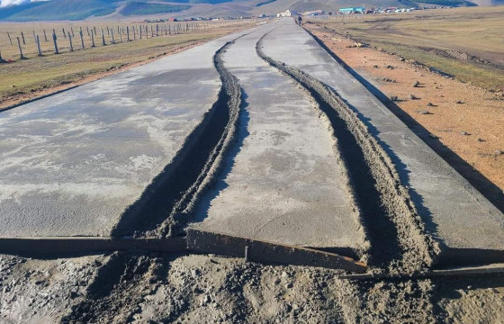 Д.ӨРНӨХБАЯР: 20 гаруй метр хатаагүй зам дээр явж өнгөрсөн байна лээ