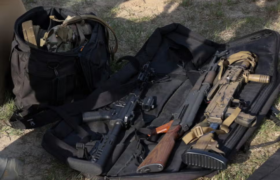 Польш Украинд зэвсэг нийлүүлэхээ зогсооно гэв