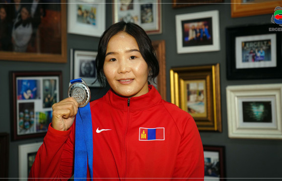 Э.ДАВААНАСАН: Казахстаны тамирчин Жамила Бакбергеноватай тамираа тасартал барилдсаны эцэст ялалт байгуулж чадсан