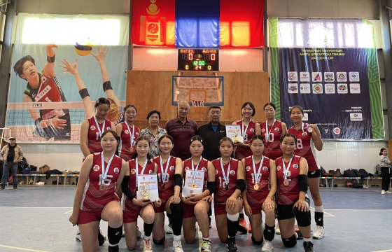 Өвөрхангай аймгийн волейболын баг хүрэл медаль хүртжээ