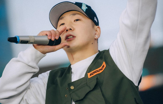 Реппер Roockie  буюу У.Мөнхбагана гэр бүлийн хүчирхийлэл үйлдэж, цагдаагийн байгууллагад шалгагдаж байна