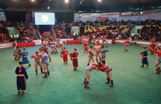 Сумын цолтон залуу бөхчүүдийн барилдаан маргааш болно