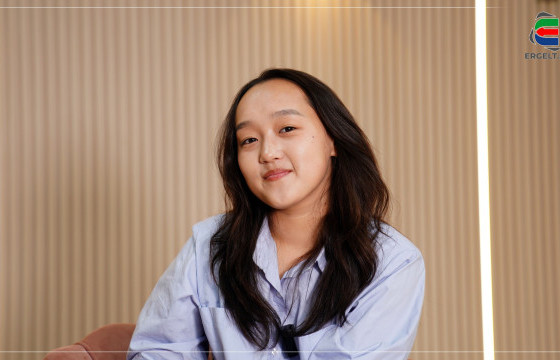 Д.НОМИН-ЭРДЭНЭ: ХҮН ДУРТАЙ ЗҮЙЛЭЭ ОРХИХДОО ӨӨРИЙГӨӨ ХАМТ  АЛДДАГ ЮМ БИЛЭЭ