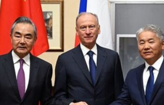 ТЭД БИДНИЙ ТУХАЙ: ОХУ, БНХАУ МОНГОЛЫГ НҮБ-ЫН АЮУЛГҮЙН ЗӨВЛӨЛ, ШХАБ-Д ЭЛСЭХЭД ДЭМЖЛЭГ ҮЗҮҮЛНЭ ГЭВ