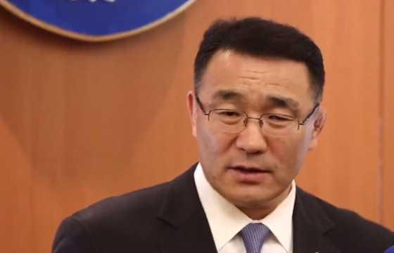 Д.СУМЪЯАБАЗАР: Монгол эр хүний хувиар уучлалт хүсэж байна, дараагийн хотын даргаа хайрлаж яваарай