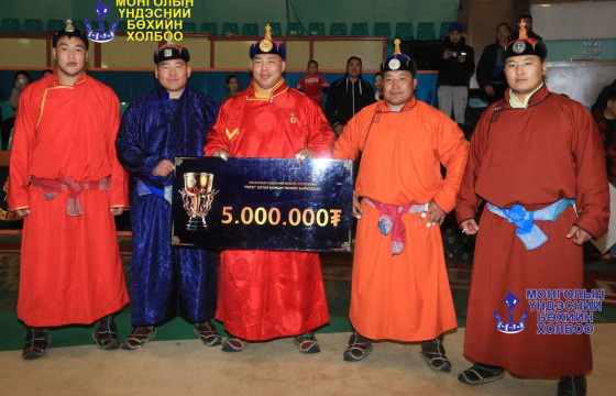 Алтан цомын барилдаан Ховд, Дундговь аймгийн барилдаанаар эхэлнэ