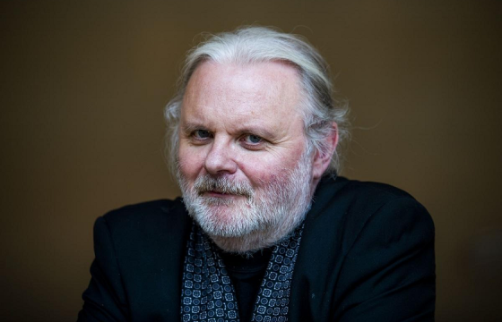 Нобелийн утга зохиолын шагналыг Норвегийн зохиолч Жон Фоссе хүртлээ