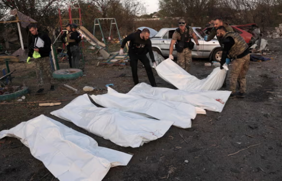 Оросын армийн харвасан пуужингууд Харьковын тосгонуудыг онож, 51 энгийн иргэн амиа алдсан гэв