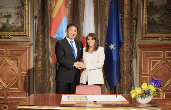 Э.ОДБАЯР: Парис хотод Улаанбаатар хотын нэрэмжит гудамж бий болгох талаар санал солилцлоо