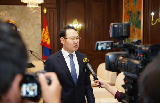 Э.БАТШУГАР: НӨАТ-ЫН БУЦААН ОЛГОЛТЫГ ТАВАН ХУВЬ БОЛГОХ ЦАХИМ ӨРГӨДӨЛД САНАЛ АВЧ ЭХЭЛЛЭЭ