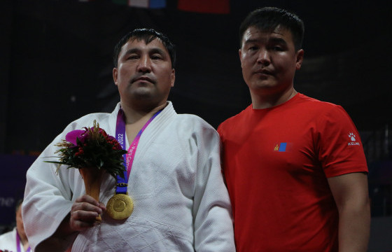 Д.Ганбат Азийн наадмын аварга боллоо