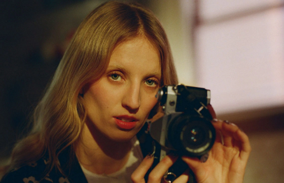 ПЕТРА КОЛЛИНС: СЭТГЭЛ ХӨДЛӨЛ, ДУРСАМЖАА ШИНГЭЭСЭН УЧРААС Л МИНИЙ ДАРСАН ГЭРЭЛ ЗУРГУУД АМЬТАЙ