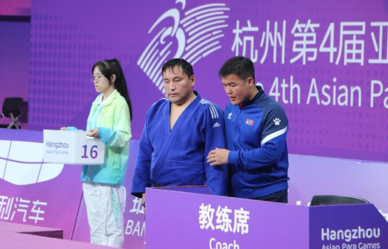 ХАРААГҮЙ ЖҮДОЧИН МЭДРЭМЖЭЭРЭЭ БАРИЛДДАГ