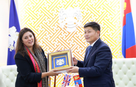 ХОТЫН ДАРГА Х.НЯМБААТАР ИХ БРИТАНИЙН ТӨЛӨӨЛӨГЧДИЙГ ХҮЛЭЭН АВЧ УУЛЗЛАА