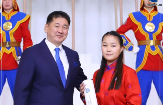 Н.ХОНГОРЗУЛ: БИД ГАДААД ЯВЖ СУРДАГ БИШ, ТЭД МОНГОЛД ИРЖ СУРАХЫГ ХҮСДЭГ УЛС БОЛГОЖ ХӨГЖҮҮЛЭХИЙН ТӨЛӨӨ СУРАЛЦААД ИРНЭ ЭЭ