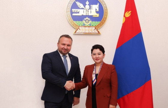 Бүгд Найрамдах Чех Улсын Шадар сайд бөгөөд Хөдөлмөр, нийгмийн хэргийн сайд Мариан Юречкатай уулзав