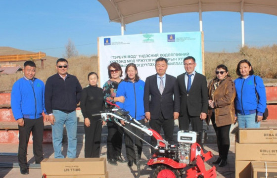 Ойн мэргэжлийн хоёр байгууллагад тоног төхөөрөмжийн дэмжлэг үзүүллээ