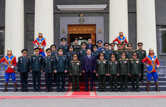 БНАОАУ-ын  Батлан хамгаалахын сайд Жансамон Жаняалад манай улсад айлчилж байна