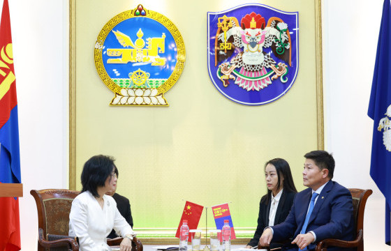 Хотын дарга гэр хорооллыг орон сууцжуулахдаа БНХАУ-тай хамтарна гэв