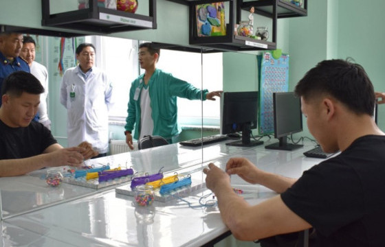 Төрийн тусгай албан хаагчдын нэгдсэн эмнэлэг хөдөлмөр засал эмчилгээг нэвтрүүлжээ