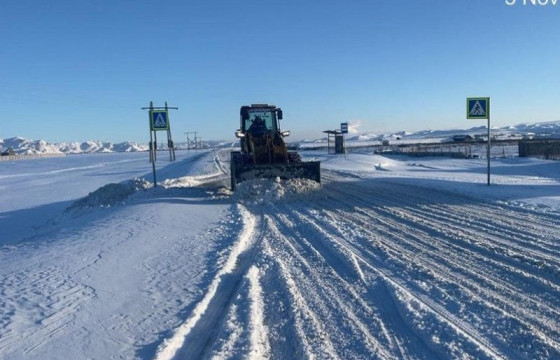 ХУД: Зам талбайн цэвэрлэгээ, давс бодис цацах, хунгарласан цасыг түрэх ажил үргэлжилж байна