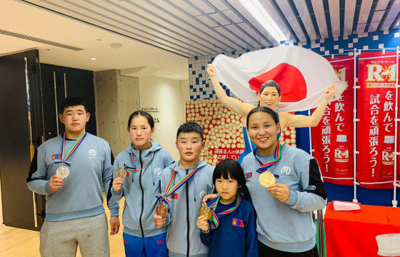 Ү.Мөнхчимэг, М.Оюунсондор нар “YOSHIDA SAORI CUP”-аас алтан медаль хүртжээ