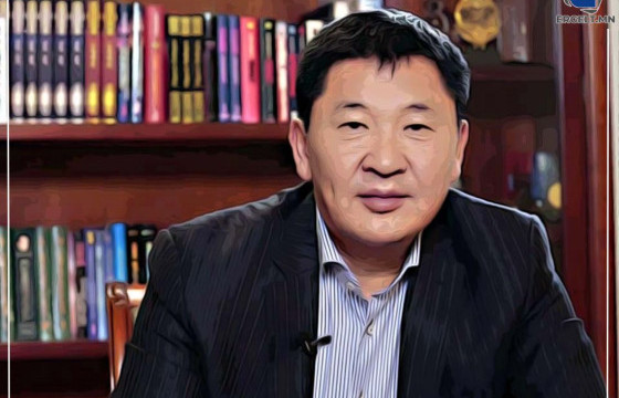 НҮҮРСНИЙ “ТӨМӨР ЗАМ”-ЫГ ЭРХШЭЭГЧ УИХ-ЫН ГИШҮҮН Б.ДЭЛГЭРСАЙХАН