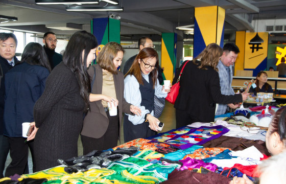 Азийн хөгжлийн банкны төлөөлөн удирдах зөвлөлийн гишүүд Баянхошуу дэд төвд ажиллалаа