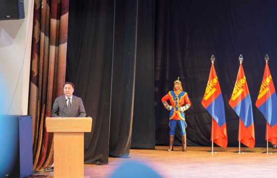 БАТЛАН ХАМГААЛАХЫН САЙД Г.САЙХАНБАЯР: СОРИЛТ БЭРХШЭЭЛИЙГ ДАВАН ТУУЛЖ, ХҮЛЭЭСЭН ҮҮРГЭЭ НЭР ТӨРТЭЙ БИЕЛҮҮЛСЭН АЛБА ХААГЧИД ТА БҮХНЭЭРЭЭ БАХАРХАЖ БАЙНА