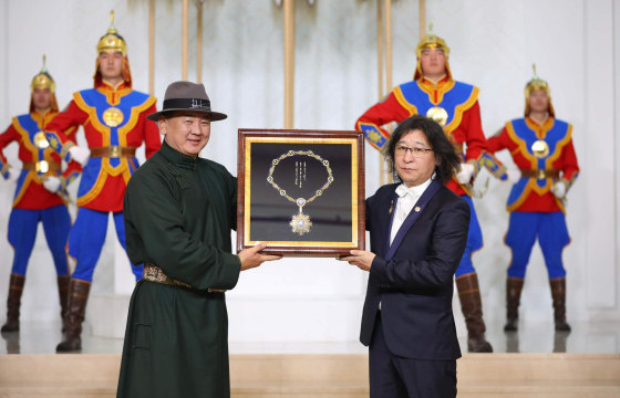 Д.ТҮВШИНСАЙХАН: Бид их хувь заяанд өсөж, өндийж, сурч боловсорч, бүтээн туурвиж яваагаа улам ихээр мэдэрч байна