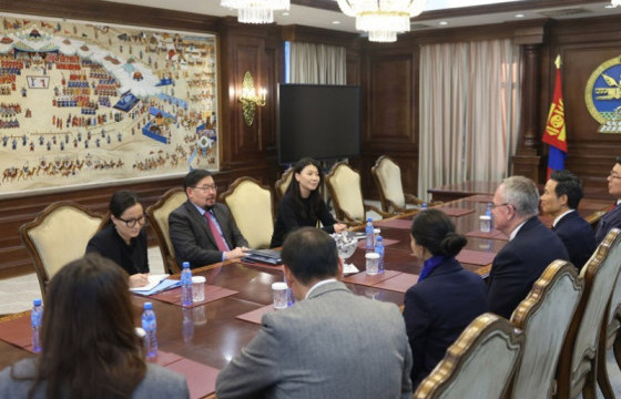 Улсын Их Хурлын дарга Г.Занданшатар Ротари байгууллагын Ерөнхийлөгч Гордон МакИнали хүлээн авч уулзав