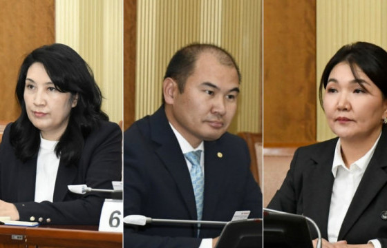 О.Мөнхсайхан, Л.Өлзийсайхан, Э.Энхтуяа нарыг Цэцийн гишүүнээр томиллоо