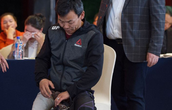 ХОХИРОГЧ: Цэргийн алба хааж байхдаа сургалтын байлдааны суманд өртөж, хөлгүй болсон