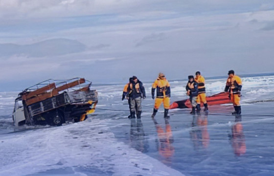 Мөсний даац хүн, мал, машин тэрэг явахад хангалттай хэмжээнд хүрч бэхжээгүй байна