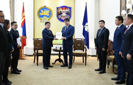 Нийслэлийн 2024 оны төсвийн төслийг НИТХ-д өргөн барилаа