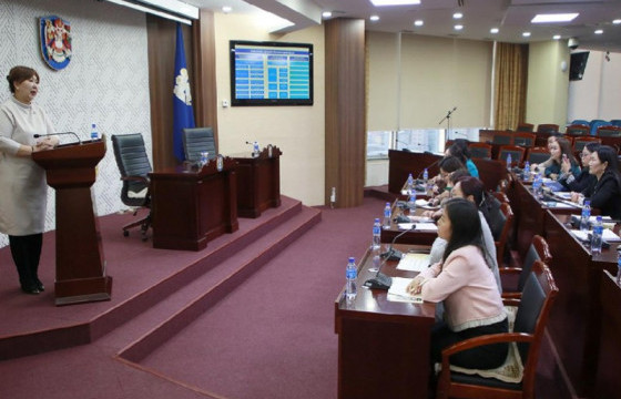 Дорноговь аймаг болон сумдын ИТХ-ын Хурлын ажлын албаныхан НИТХ-ын үйл ажиллагаатай танилцлаа