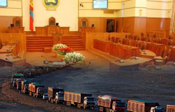 Тавантолгой ХХК-тай сонгуулийн өмнө 50 сая тонн нүүрсний гэрээ хийсэн 