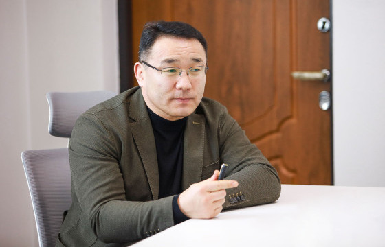 ЗГХЭГ-ын дарга Д.Амарбаясгалан болон Хотын дарга асан Д.Сумъяабазар,  Б.Жавхлан, Ч.Хүрэлбаатар сайд нар нүүрсний сонсголд гэрчээр оролцоно