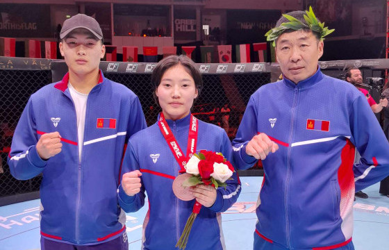 Холимог тулааны өсвөрийн Азийн аваргаас медаль хүртжээ