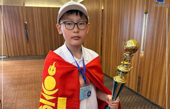 Э.НАРАНБАТ: ОЛОН УЛСЫН ТЭМЦЭЭНИЙ НАСАНД ХҮРЭГЧДИЙН АНГИЛАЛД ӨРСӨЛДӨЖ, МӨНГӨН ЦОМЫН ЭЗЭН БОЛСОНДОО БАЯРТАЙ БАЙНА