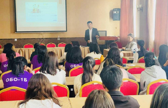  Орон нутгийн оюутнуудад ЭМД-ын ач холбогдлыг сурталчиллаа