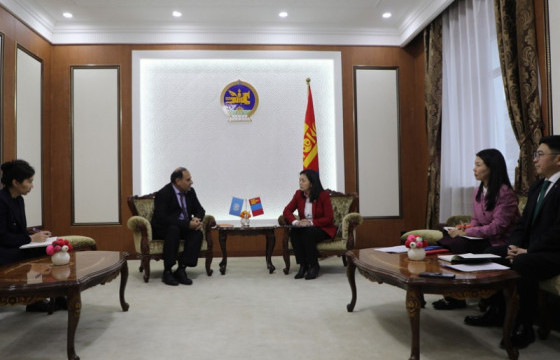 ХНХ-ийн сайд Х.Булгантуяа НҮБ-ын Хүн амын сангийн тэргүүн Халид Шарифийг хүлээн авч уулзлаа