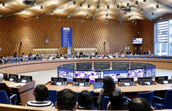 БШУ-ны сайд ЮНЕСКО-гийн “Боловсролын эрхийн асуудлаарх олон улсын яриа хэлэлцээ” чуулганы үндсэн илтгэлийг тавьж, хэлэлцүүллээ