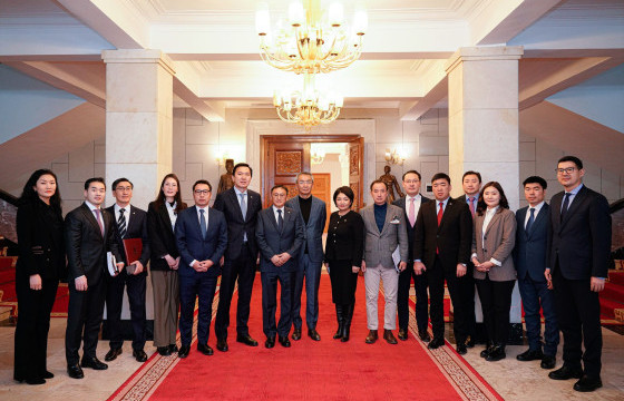 ЧУУЛГАН: ЦАХИМЫН 120 ХУУЛЬ БАТЛАГДАХАД БЭЛЭН БОЛЛОО