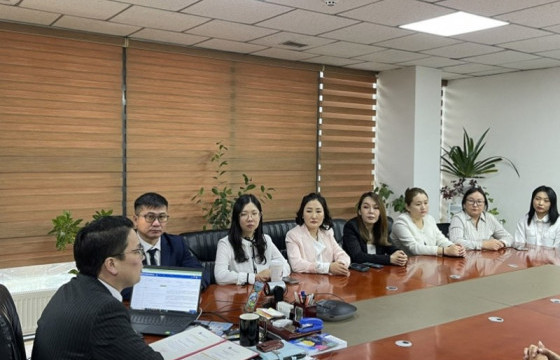 Боловсролын сэтгэл зүйчийн мэргэшүүлэх сургалтын төгсөгчид сертификатаа авлаа